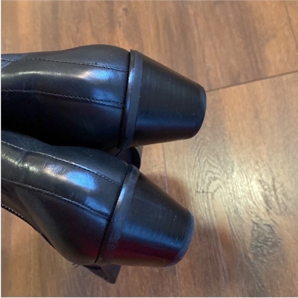 Via Spiga Shoes Cayla Black Leather Low Heel Zipper Ankle Boots New size 8.5 - Picture 7 of 13